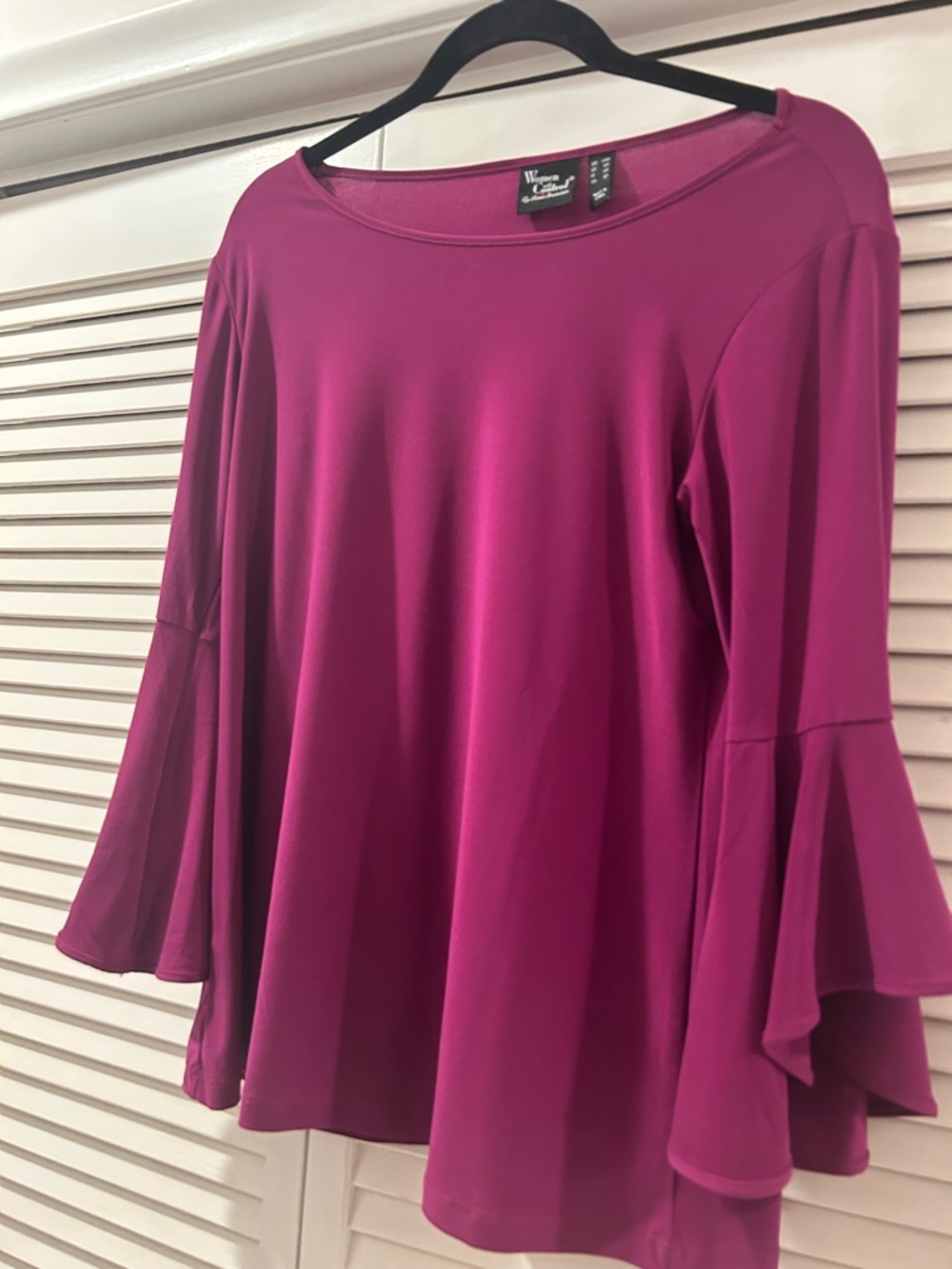 Women with Control Fuchsia Bell-Sleeve Tunic Top
